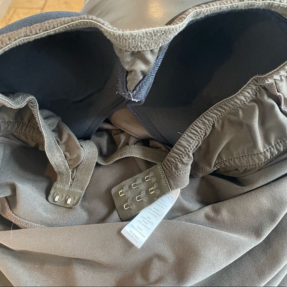 Athleta Brown Activewear Top With Built-In Bra Size 36D - Picture 14 of 16